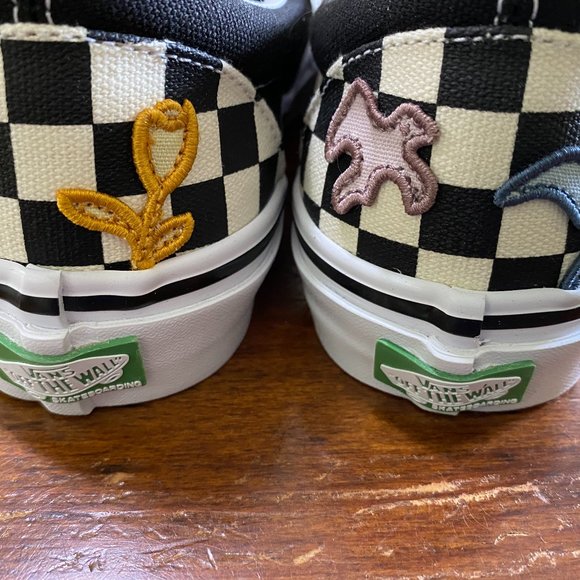 SOLD  VANS Slip on Skateboarding Shoes - Picture 4 of 4